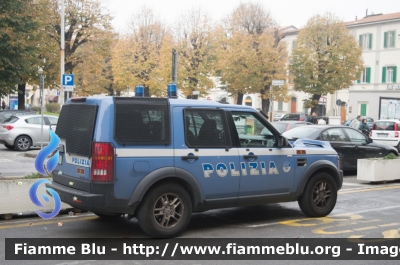 Land Rover Discovery 3
Polizia di Stato
Reparto Mobile
POLIZIA H1002
Parole chiave: Land Rover_Discovery3 Polizia_di_Stato POLIZIA_H1002