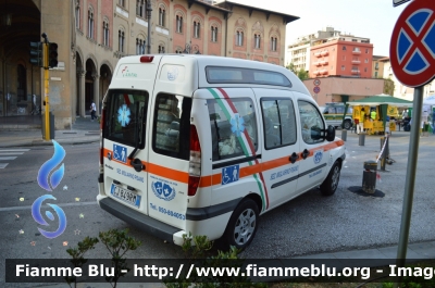 Fiat Doblò I serie
Pubblica Assistenza Società Riunite Pisa
Sezione Migliarino Pisano
Allestito MAF
Servizi Sociali
Parole chiave: Fiat_Doblò_I_serie_PA_Società_Riunite_Pisa_Sezione_Migliarino_Giornate_Protezione_Civile_Pisa_2013