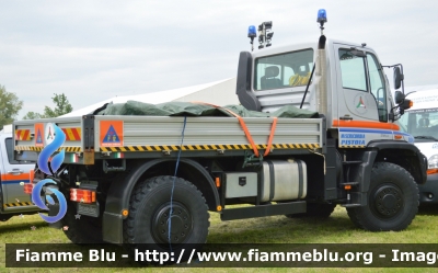 Mercedes-Benz Unimog U500
Misericordia Pistoia
Protezione Civile
Parole chiave: Mercedes-Benz Unimog_U500 Meeting_Misericordie_2013