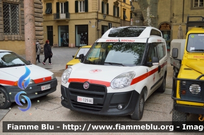 Fiat Doblò III serie
Croce Rossa Italiana
Comitato Locale di Lucca
Allestito Alessi & Becagli 
CRI 129 AC
Parole chiave: Fiat Doblò_IIIserie CRI_Comitato_Locale_Lucca CRI_129_AC