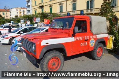 Land Rover Defender 90
Vigili del Fuoco
Comando Provinciale di Pisa
Nucleo NBCR
VF 23899
Parole chiave: Land_Rover_Defender_90_Vigili_del_Fuoco_Pisa_Nucleo_NBCR_VF_23899_Giornate_Protezione_Civile_Pisa_2013