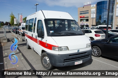 Fiat Ducato II serie
Croce Rossa Italiana
C.I.E. Centro
Servizio Emergenze
CRI A1321
Parole chiave: Fiat Ducato_IIserie CRIA1321