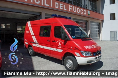 Mercedes-Benz Sprinter 4x4 II serie
Vigili del Fuoco
Distretto di Mezzolombardo
Corpo Volontario di Mezzocorona
Soccorso Stradale
Allestito Kofler Fahrzeugbau
VF 0A8 TN
Parole chiave: Mercedes_Benz Sprinter_4x4_IIserie VF_Corpo_Volontario_Mezzocorona VF_0A8TN