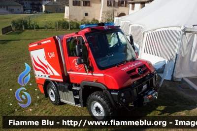 Mercedes-Benz Unimog U218
Vigili del Fuoco
Distretto di Trento
Corpo Volontario di Calavino
Allestita Kofler Fahrzeugbau 
VF 5J2 TN
Parole chiave: Mercedes_Benz Unimog_U218 Vigili_del_Fuoco Corpo_Volontario_Calavino VF_5J2_TN