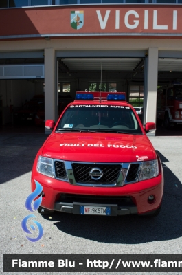 Nissan Navara III serie
Vigili del Fuoco
Distretto di Mezzolombardo
Corpo Volontario di Mezzocorona
Allestito Rosenbauer
VF  9K5 TN
Parole chiave: Nissan Navara_IIIserie VF_Corpo_Volontario_Mezzocorona VF_9K5TN