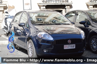 Fiat Grande Punto
Corpo Forestale dello Stato
CFS 719 AF
Parole chiave: Fiat_Grande_Punto_CFS_719_AF_Corpo_forestale_dello_Stato_Festa_della_Repubblica_2014