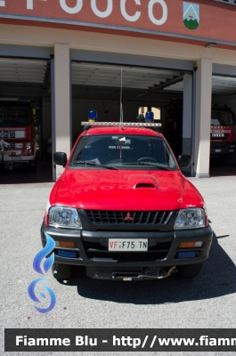 Mitsubishi L200 III serie
Vigili del Fuoco
Distretto di Mezzolombardo
Corpo Volontario di Mezzocorona
VF F75 TN
Parole chiave: Mitsubishi L200_IIIserie VF_Corpo_Volontario_Mezzocorona VF_F75TN