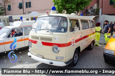 Volkswagen Transporter T2
Croce Rossa Italiana
Comitato Comitato Locale Soragna (PR)
CRI 7675
Ambulanza Storica
Parole chiave: Volkswagen Transporter_T2 CRI7675