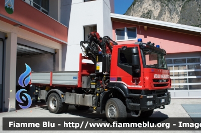 Iveco Trakker 4x4 II serie
Vigili del Fuoco
Unione Distrettuale di Mezzolombardo
Distaccata al Corpo Volontario di Mezzocorona (TN)
Allestimento Iveco-Magirus
VF 6K8 TN
Parole chiave: Iveco_Trakker 4x4_IIserie VF_Unione_Distrettuale_Mezzolombardo VF_6K8TN