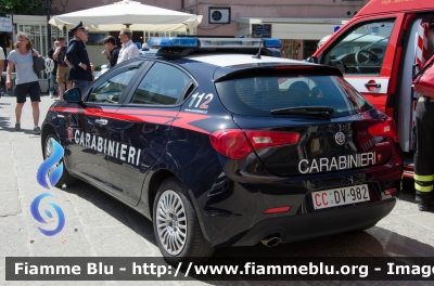 Alfa Romeo Nuova Giulietta restyle
Carabinieri
Nucleo Operativo Radiomobile
Allestimento NCT Nuova Carrozzeria Torinese
Decorazione Grafica Artlantis
CC DV 982
Parole chiave: Alfa_Romeo Nuova_Giulietta restyle CCDV982