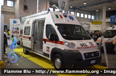 Fiat Ducato X250
118 Regione Piemonte
Unità Maxiemergenza
Unità Comando Logistico
Allestito Divitec

Esposto al REAS 2013
Parole chiave: Fiat_Ducato_X250_118_Regione_Piemonte_REAS_2013