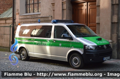 Volkswagen Transporter T6
Bundesrepublik Deutschland - Germania
Landespolizei Bayern - München 
Polizia territoriale della Baviera - Monaco
Parole chiave: Volkswagen_Transporter_T5_Restyle_Landespolizei_Bayern_Munchen