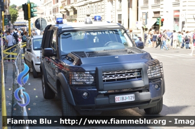 Land Rover Discovery 4
Carabinieri
VIII Battaglione "Lazio"
CC BJ 129
Parole chiave: Land_Rover_Discovery_4_Carabinieri_CC_BJ_129_Festa_della_Repubblica_2014