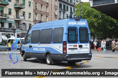 Iveco Daily V serie
Polizia di Stato
Reparto Mobile
*Nuova Livrea*
Allestito Sperotto
Decorazione Grafica Artlantis
POLIZIA H9652
Parole chiave: Iveco Daily_Vserie POLIZIAH9652