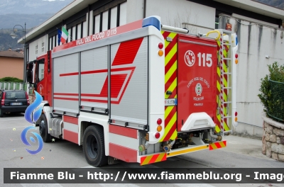 Iveco EuroCargo 120E28 III serie
Vigili del Fuoco
Distretto della Vallagarina
Corpo Volontario di Pomarolo (TN)
AutoPompaSerbatoio allestimento Magirus
VF 9J3 TN
Parole chiave: Iveco EuroCargo_120E28_IIIserie VF9J3TN