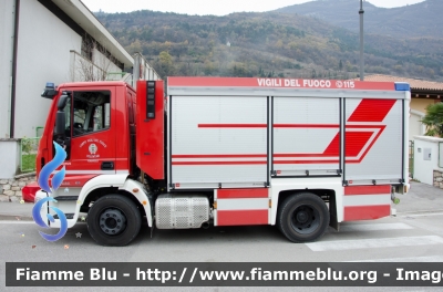 Iveco EuroCargo 120E28 III serie
Vigili del Fuoco
Distretto della Vallagarina
Corpo Volontario di Pomarolo (TN)
AutoPompaSerbatoio allestimento Magirus
VF 9J3 TN
Parole chiave: Iveco EuroCargo_120E28_IIIserie VF9J3TN