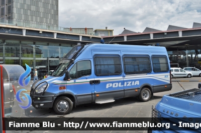 Iveco Daily V serie
Polizia di Stato
Reparto Mobile
*Nuova Livrea*
Allestito Sperotto
Decorazione Grafica Artlantis
POLIZIA H9652
Parole chiave: Iveco Daily_Vserie POLIZIAH9652