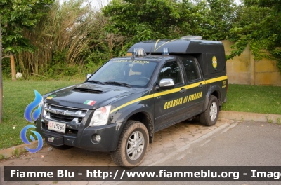 Isuzu D-Max I serie
Guardia di Finanza
Soccorso Alpino
GdiF 452 BG
Parole chiave: Isuzu D_Max_Iserie GdiF452BG