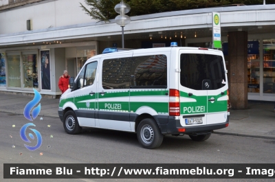 Mercedes-Benz Sprinter III serie
Bundesrepublik Deutschland - Germania
Landespolizei Bayern - München 
Polizia territoriale della Baviera - Monaco
Parole chiave: Mercedes_Benz_Sprinter_III_serie_Landespolizei_Bayern_Munchen