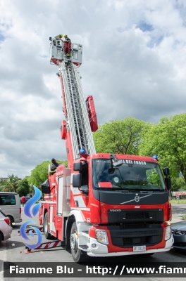 Volvo FE350
Vigili del Fuoco
Comando Provinciale di Firenze
Autoscala 24 MT Allestimento RED
VF 33226
Parole chiave: Volvo_FE350 VF33226