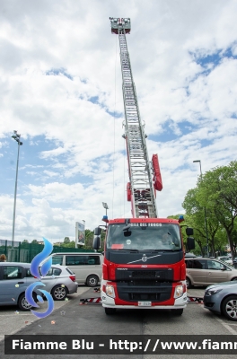 Volvo FE350
Vigili del Fuoco
Comando Provinciale di Firenze
Autoscala 24 MT Allestimento RED
VF 33226
Parole chiave: Volvo_FE350 VF33226