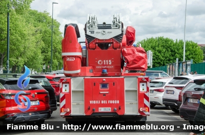 Volvo FE350
Vigili del Fuoco
Comando Provinciale di Firenze
Autoscala 24 MT Allestimento RED
VF 33226
Parole chiave: Volvo_FE350 VF33226