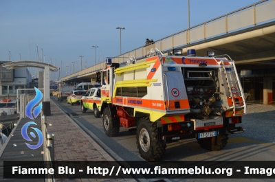 Iveco 90PC
Misericordia di San Vincenzo (LI)
Antincendio Boschivo
Parole chiave: Iveco_90PC Misericordia_SVincenzo