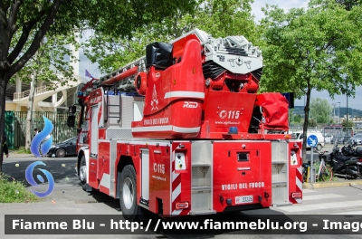 Volvo FE350
Vigili del Fuoco
Comando Provinciale di Firenze
Autoscala 24 MT Allestimento RED
VF 33226
Parole chiave: Volvo_FE350 VF33226