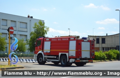 Mercedes-Benz Atego 1828 I serie
Vigili del Fuoco
Comando Provinciale di Firenze
Distaccamento di Firenze Ovest
AutoBottePompa allestimento Bai
VF 22447
Parole chiave: Mercedes_Benz_Atego_1828_I_serie_Vigili_del_Fuoco_VF_22447