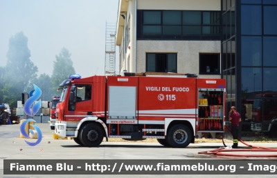 Iveco EuroCargo 180E30 III serie
Vigili del Fuoco
Comando Provinciale di Firenze
Distaccamento di Empoli
AutoBottePompa allestimento Iveco Magirus
VF 25825
Parole chiave: Iveco_EuroCargo_180E30_III_serie_Vigili_del_Fuoco_VF_25825