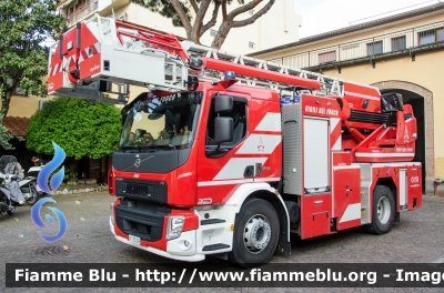 Volvo FE350
Vigili del Fuoco
Comando Provinciale di Firenze
Autoscala 24 MT Allestimento RED
VF 33226
Parole chiave: Volvo_FE350 VF33226