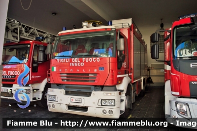 Iveco Stralis AD190S35 I serie "One"
Vigili del Fuoco
Comando Provinciale di Roma
Nucleo NBCR
VF 24031
Parole chiave: Iveco Stralis_AD190S35_Iserie_One Vigili_del_Fuoco Comando_Provinciale_Roma VF24031