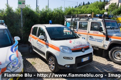 Fiat Nuova Panda 4x4 II serie
Pubblica Assistenza Fratellanza Popolare Valle del Mugnone (FI)
Automedica
Parole chiave: Fiat Nuova_Panda_4x4_IIserie Fratellanza_Popolare_Valle_del_Mugnone