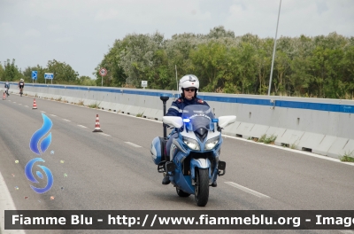 Yamaha FJR 1300 II serie
Polizia di Stato
Polizia Stradale
Allestimento Elevox
POLIZIA G3138
Parole chiave: Yamaha FJR_1300_IIserie POLIZIA_G3138