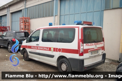 Citroen Jumpy III serie
Polizia Municipale
Comune di Calenzano
Allestito Ciabilli
POLIZIA LOCALE
YA 393 AM
Parole chiave: Citroen Jumpy_IIIserie Polizia_Municipale_Calenzano POLIZIA_LOCALE YA_393_AM