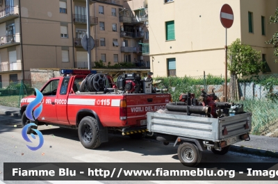 Nissan Navara II serie
Vigili del Fuoco
Comando Provinciale di Firenze
Distaccamento Volontario di Calenzano
VF 27035
Parole chiave: Nissan Navara_IIserie Vigili_del_Fuoco Comando_Provinciale_Firenze VF_27035