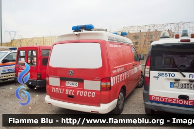 Volkswagen Transporter T5
Vigili del Fuoco
Comando Provinciale di Firenze
Centro Documentazione Video - Regia Mobile
VF 23250
Parole chiave: Volkswagen Transporter_T5 Vigili_del_Fuoco VF_23250