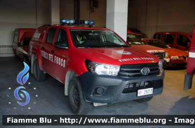 Toyota Hilux V serie
Vigili del Fuoco
Comando Provinciale di Massa Carrara
Nucleo Cinofili
VF 29213
Parole chiave: Toyota Hilux_Vserie VF29213