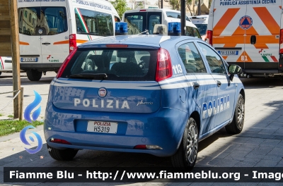 Fiat Grande Punto
Polizia di Stato
POLIZIA H5319
Parole chiave: Fiat Grande_Punto POLIZIA_H5319