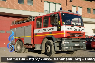 Iveco EuroTech 190E27
Vigili del Fuoco
 Comando Provinciale di Grosseto
 Ex Comando Provinciale di Siena
 AutoPompaSerbatoio allestimento Iveco-Magirus
 VF 18154
Parole chiave: Iveco EuroTech_190E27 VF18154