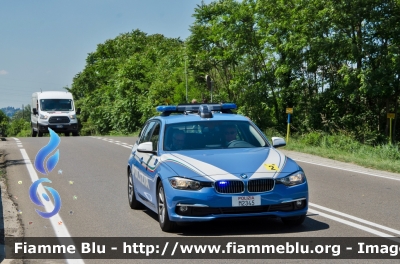 Bmw 318 Touring F31 restyle
Polizia di Stato
Polizia Stradale
Allestimento Marazzi
Decorazione grafica Artlantis
POLIZIA M2345
In scorta al Giro d'Italia 2017
Parole chiave: Bmw 318_Touring_F31_restyle POLIZIAM2345 Giro_Italia_2017