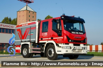 Iveco EuroCargo 140E25 IV serie
Vigili del Fuoco
Comando Provinciale di Brescia
Distaccamento Volontario di Chiari
Allestimento Magirus
VF 30816
Parole chiave: Iveco EuroCargo_140E25_IVserie VF30816