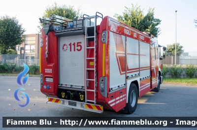 Iveco Stralis AF190S40 I serie
Vigili del Fuoco
Comando Provinciale di Brescia
Distaccamento Volontario di Chiari
AutoPompaSerbatoio allestimento Iveco-Magirus
VF 24144
Parole chiave: Iveco Stralis_AF190S40_Iserie VF24144