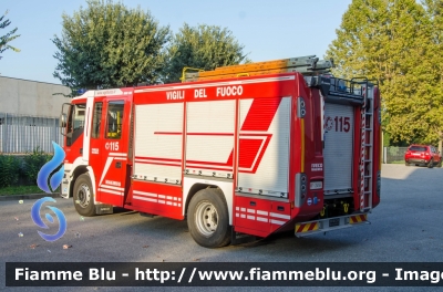 Iveco Stralis AF190S40 I serie
Vigili del Fuoco
Comando Provinciale di Brescia
Distaccamento Volontario di Chiari
AutoPompaSerbatoio allestimento Iveco-Magirus
VF 24144
Parole chiave: Iveco Stralis_AF190S40_Iserie VF24144