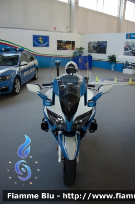 Yamaha FJR1300
Polizia di Stato
Polizia Stradale
POLIZIA G2703
Parole chiave: Yamaha_FJR1300 POLIZIAG2703