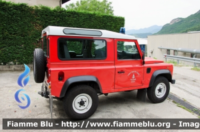 Land Rover Defender 90
Vigili del Fuoco
Unione Distrettuale della Vallagarina
Corpo Volontario di Besenello (TN)
VF 5D2 TN
Parole chiave: Land_Rover Defender90 Vigili_del_Fuoco Corpo_Volontario_Besenello VF_5D2_TN