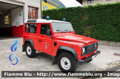 Land Rover Defender 90
Vigili del Fuoco
Unione Distrettuale della Vallagarina
Corpo Volontario di Besenello (TN)
VF 5D2 TN
Parole chiave: Land_Rover Defender90 Vigili_del_Fuoco Corpo_Volontario_Besenello VF_5D2_TN