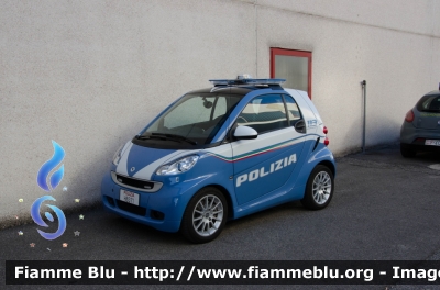 Smart Fortwo II serie
Polizia di Stato
esemplare unico in dotazione alla
Questura di Brescia
POLIZIA H8371
Parole chiave: Smart Fortwo_IIserie POLIZIA_H8371