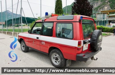 Land Rover Discovery I serie
Vigili del Fuoco
Unione Distrettuale della Vallagarina
Corpo Volontario di Besenello (TN)
VF G12 TN
Parole chiave: Land Rover_Discovery_Iserie Vigili_del_Fuoco Corpo_Volontario_Besenello VF_G12_TN