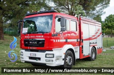 Man TGM 15.250 II serie
Vigili del Fuoco
Comando Provinciale di Prato
AutoPompaSerbatoio allestimento BAI
VF 29927
Parole chiave: Man TGM_15_250_IIserie VF29927